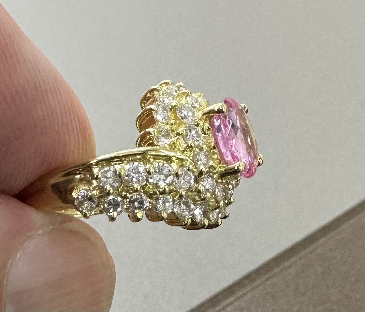 A Delightful 1.25ct Padparadscha Sapphire & Diamond 18k Ring