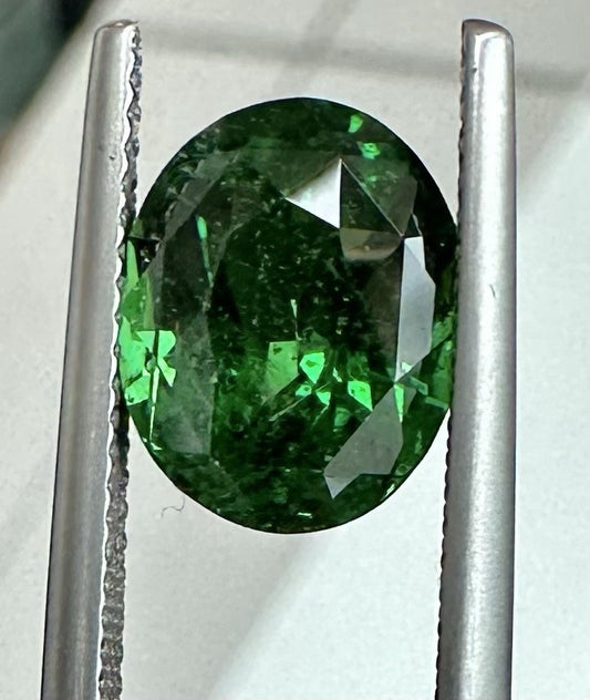 A Wonderful 5.30ct Tsavorite
