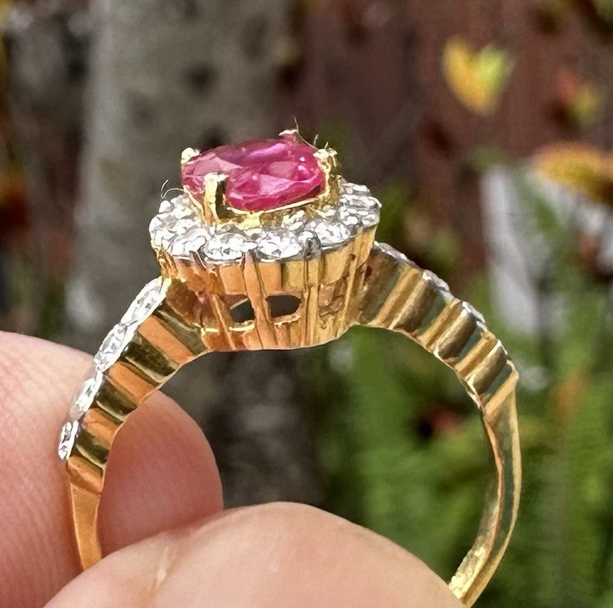 An Exquisite Unheated No Heat 1.02ct Burma Ruby & Diamond 18k Ring