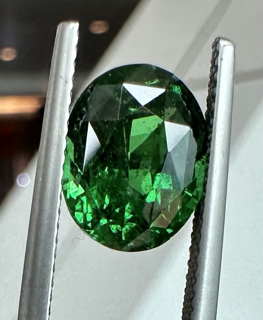 A Wonderful 5.30ct Tsavorite