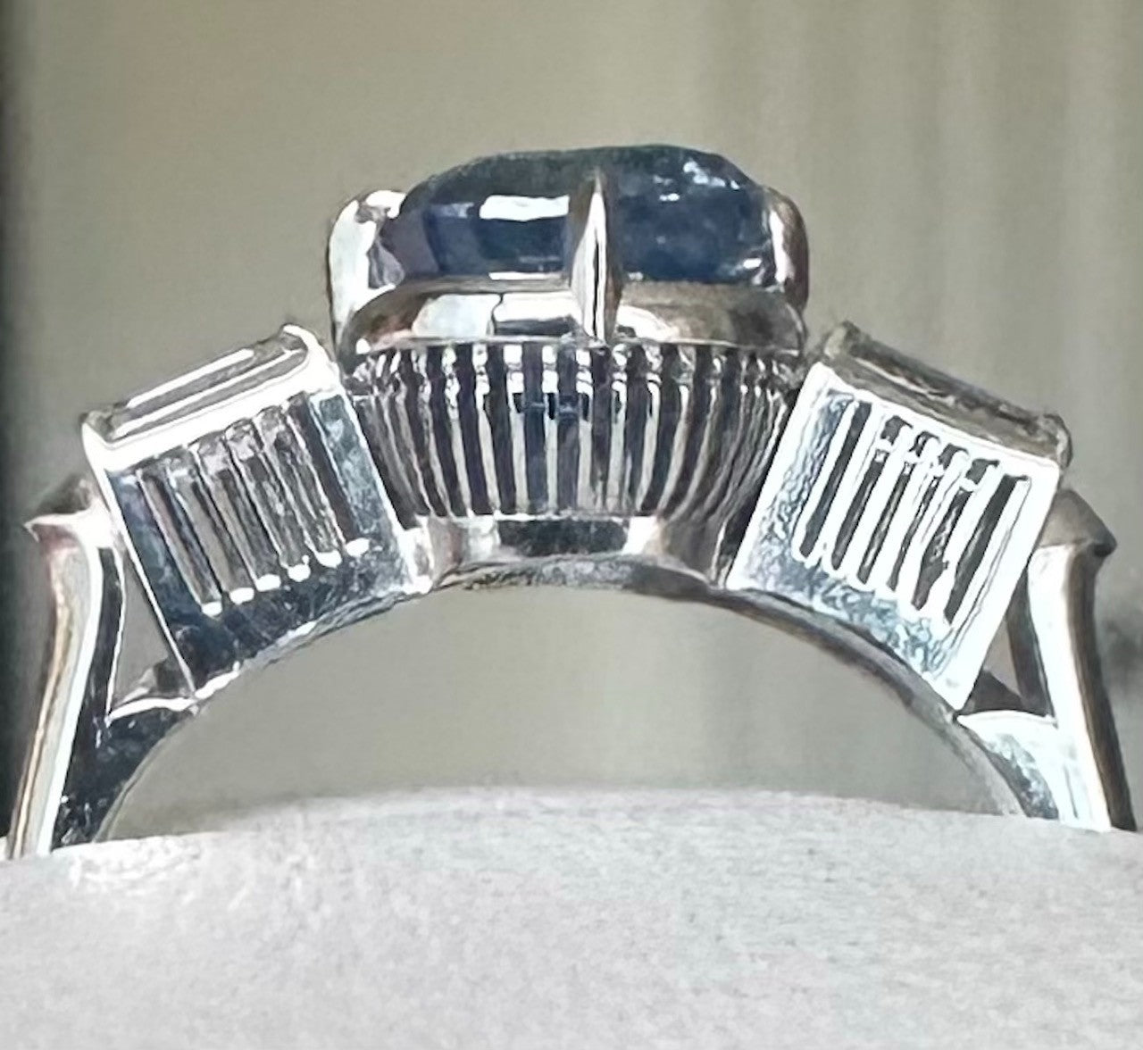 Unheated 3.14ct Blue Sapphire Platinum & Diamond Ring GIA