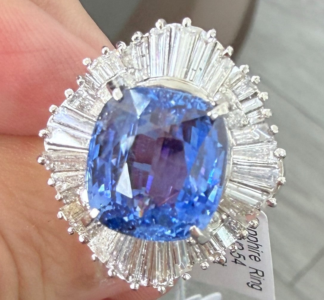 11.83ct Blue Sapphire Platinum & Diamond Ring - Stunning!