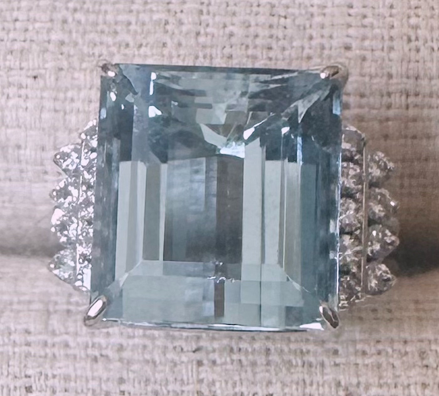 Beautiful Brazil 10.85 Aquamarine & Diamond Platinum Ring