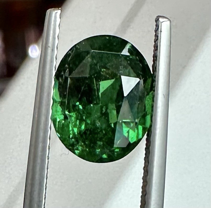 A Wonderful 5.30ct Tsavorite