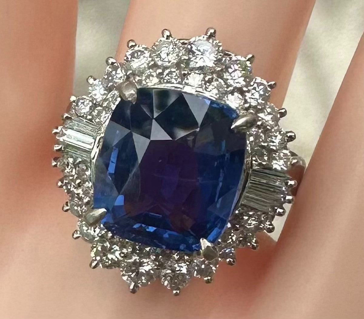 Unheated 6.00ct Blue Sapphire No Heat Platinum & Diamond Ring AIGS - Stunning!