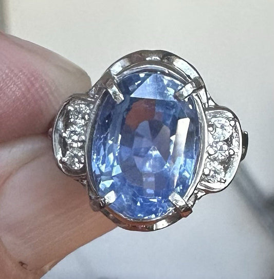 A Delightful 7.40ct Unheated Blue Sapphire Platinum & Diamond Ring GIA
