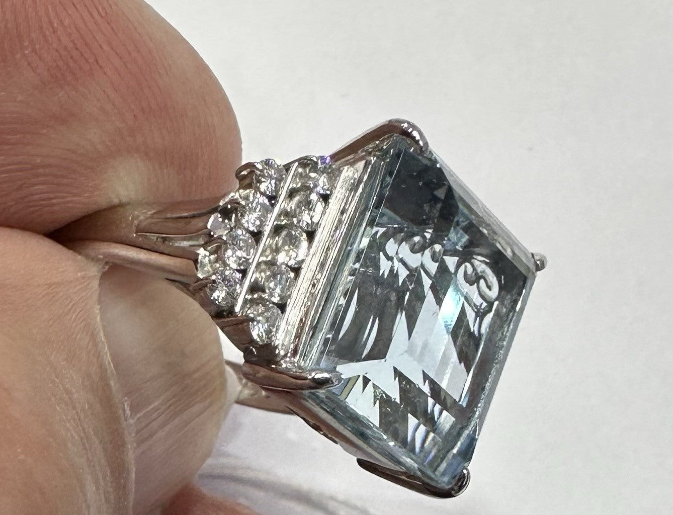 Beautiful Brazil 10.85 Aquamarine & Diamond Platinum Ring