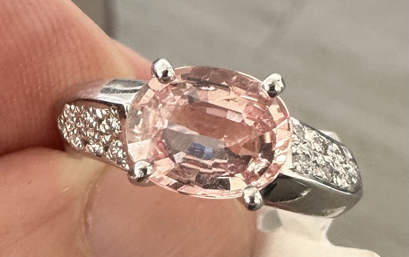A Delightful 2.11ct Padparadscha Sapphire & Diamond Platinum Ring