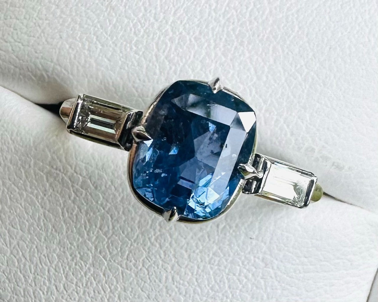 Unheated 3.14ct Blue Sapphire Platinum & Diamond Ring GIA