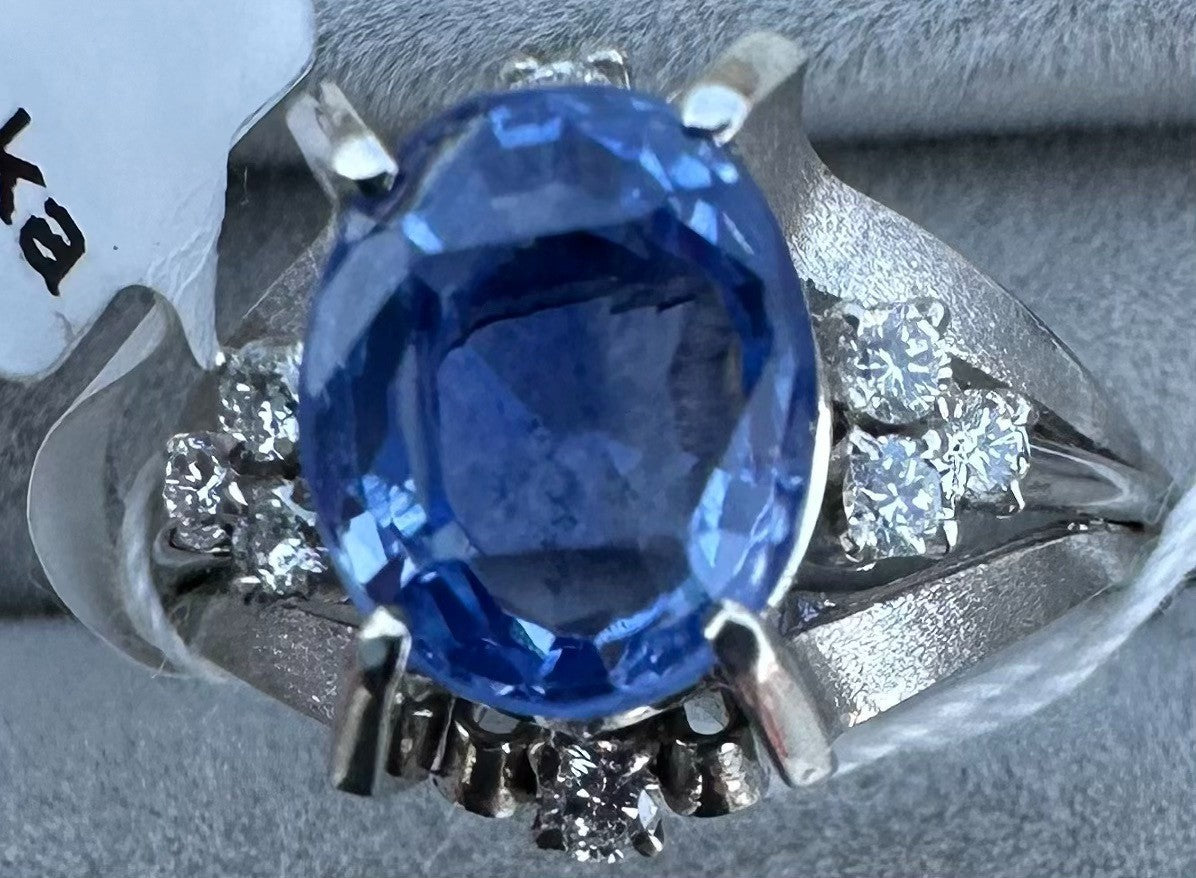 Sensational Unheated 2.91ct Blue Sapphire Platinum & Diamond Ring