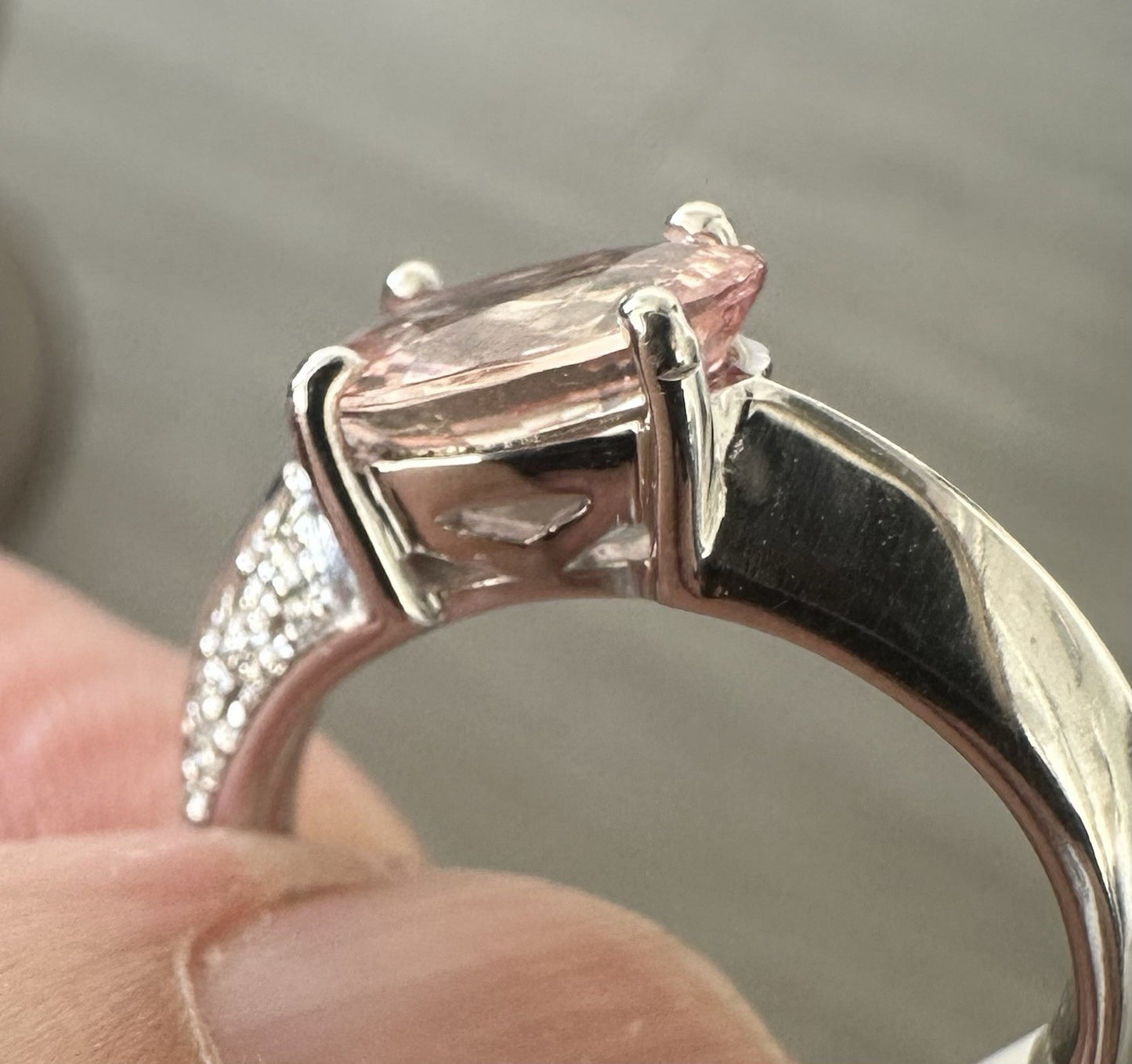 A Delightful 2.11ct Padparadscha Sapphire & Diamond Platinum Ring