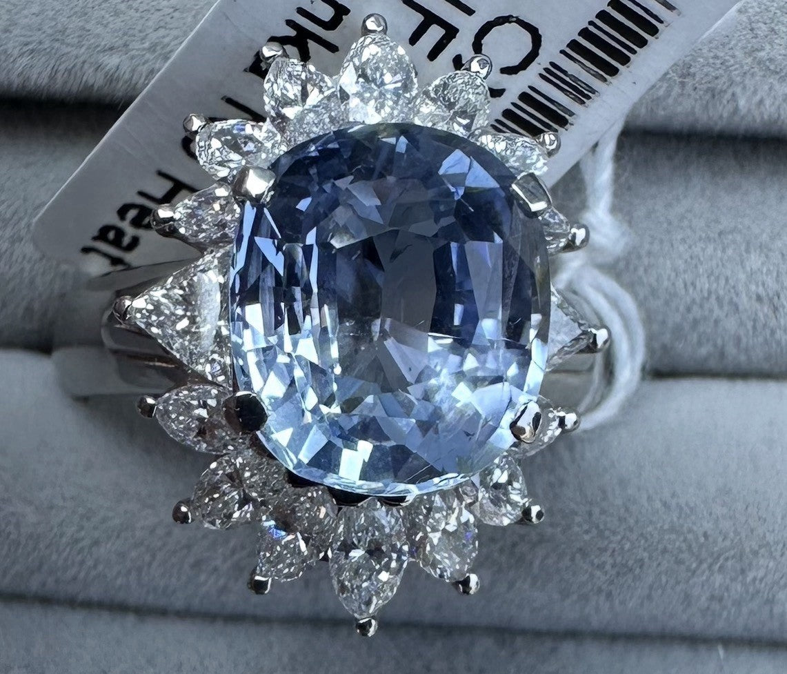 A Delightful 4.42ct Unheated Light Blue Sapphire Platinum & Diamond Ring GIA