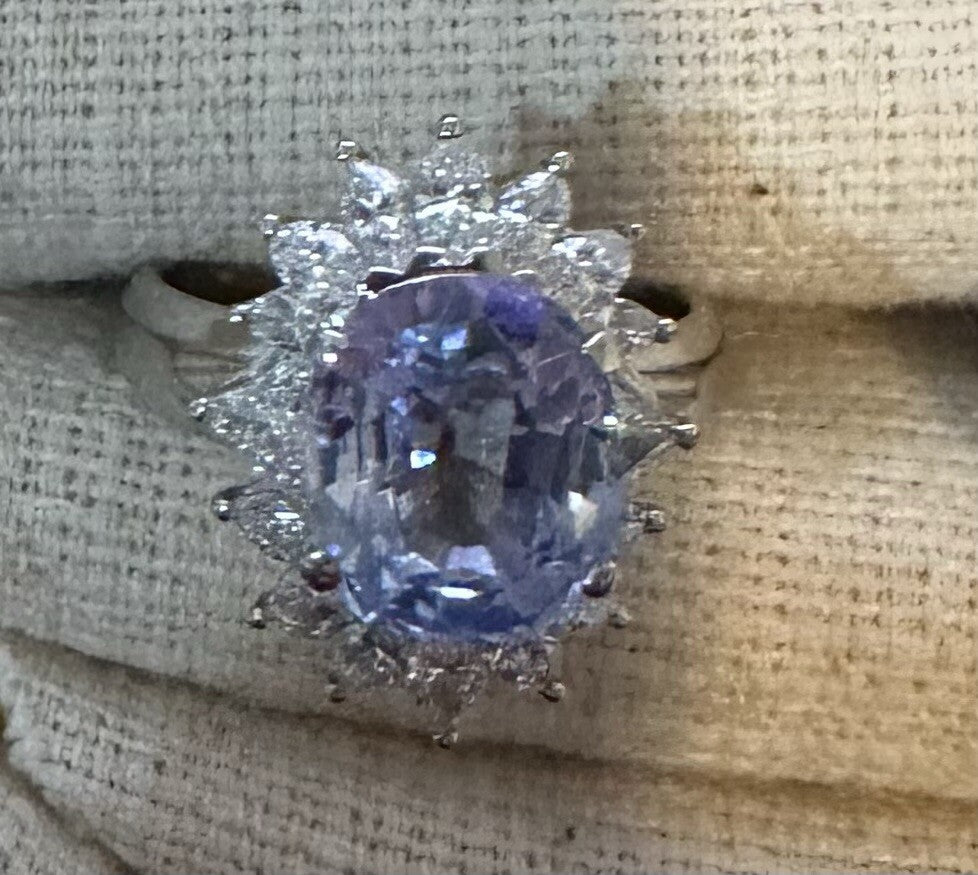 A Delightful 4.42ct Unheated Light Blue Sapphire Platinum & Diamond Ring GIA