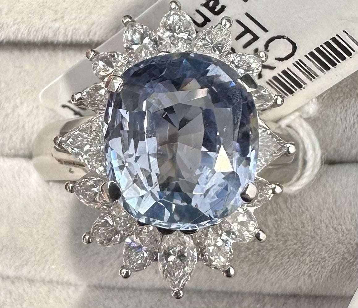 A Delightful 4.42ct Unheated Light Blue Sapphire Platinum & Diamond Ring GIA