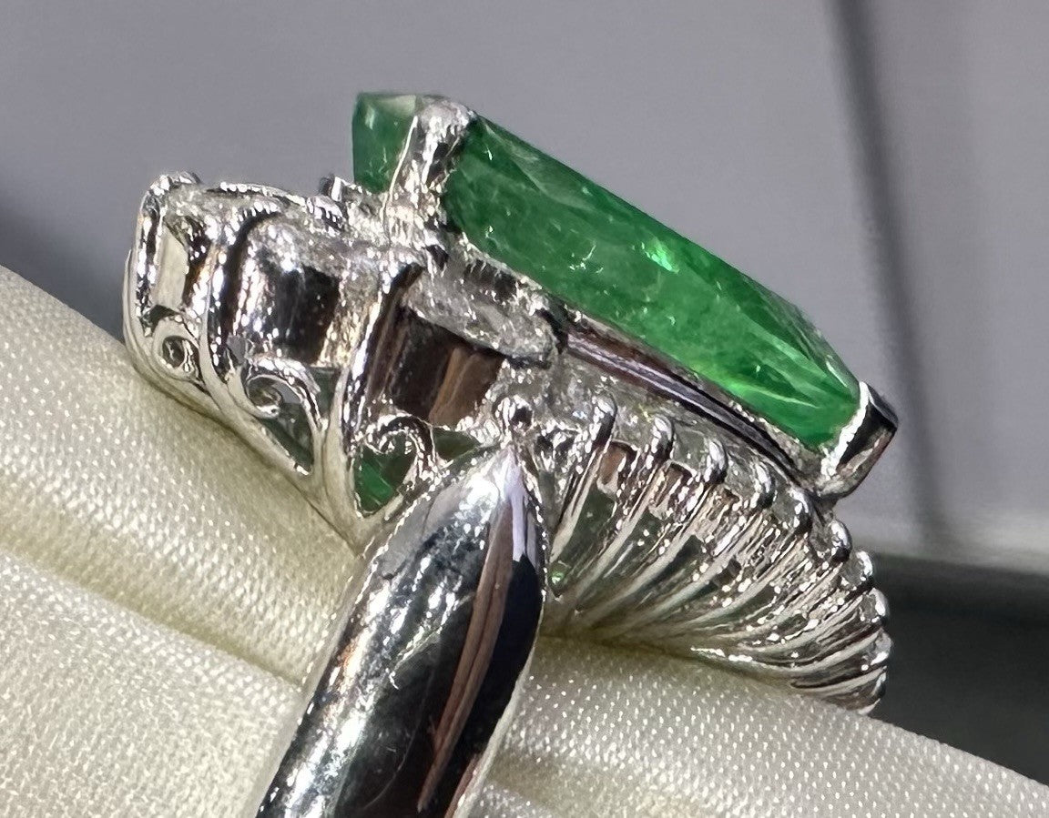 An Extraordinary 3.97ct Colombia Emerald & Diamond Platinum Ring