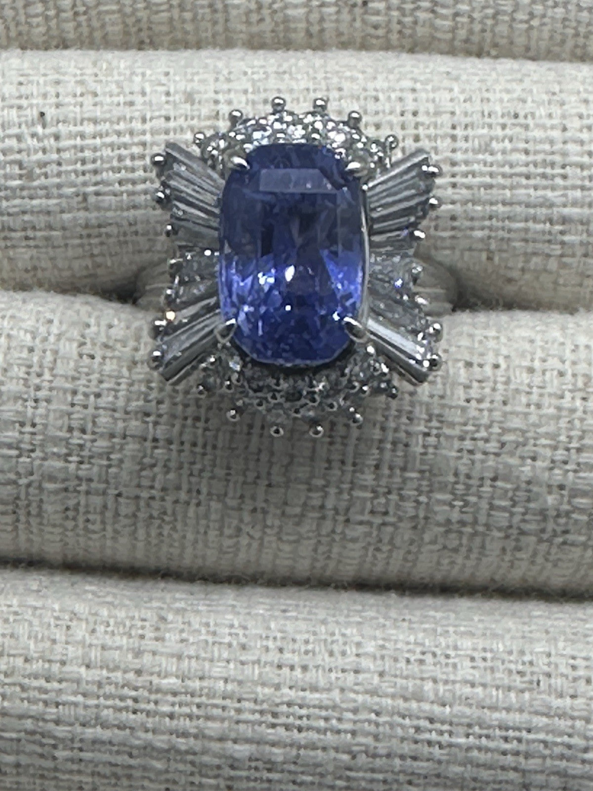 Unheated 7.38ct Blue Sapphire No Heat 18k & Diamond Ring & Cert - Stunning!