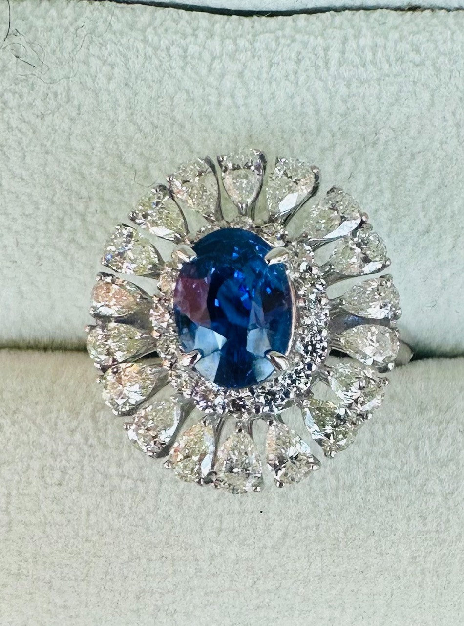 An Exquisite 3.10ct Unheated Blue Sapphire No Heat Platinum & Diamond Ring