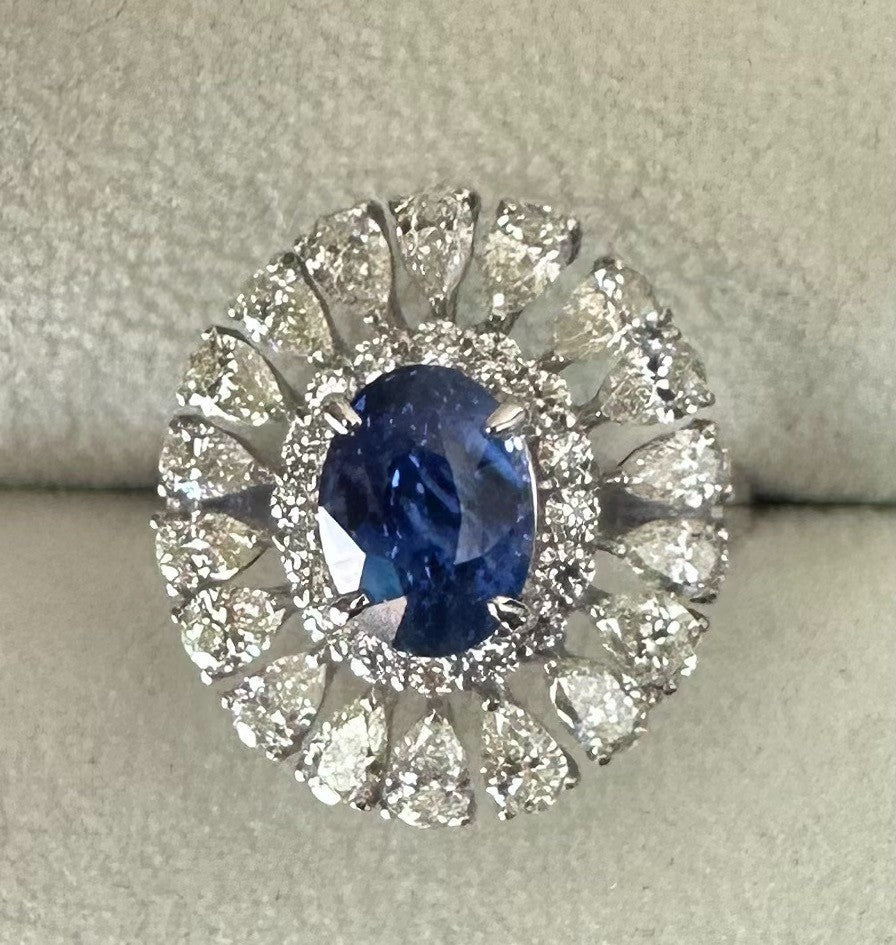 An Exquisite 3.10ct Unheated Blue Sapphire No Heat Platinum & Diamond Ring