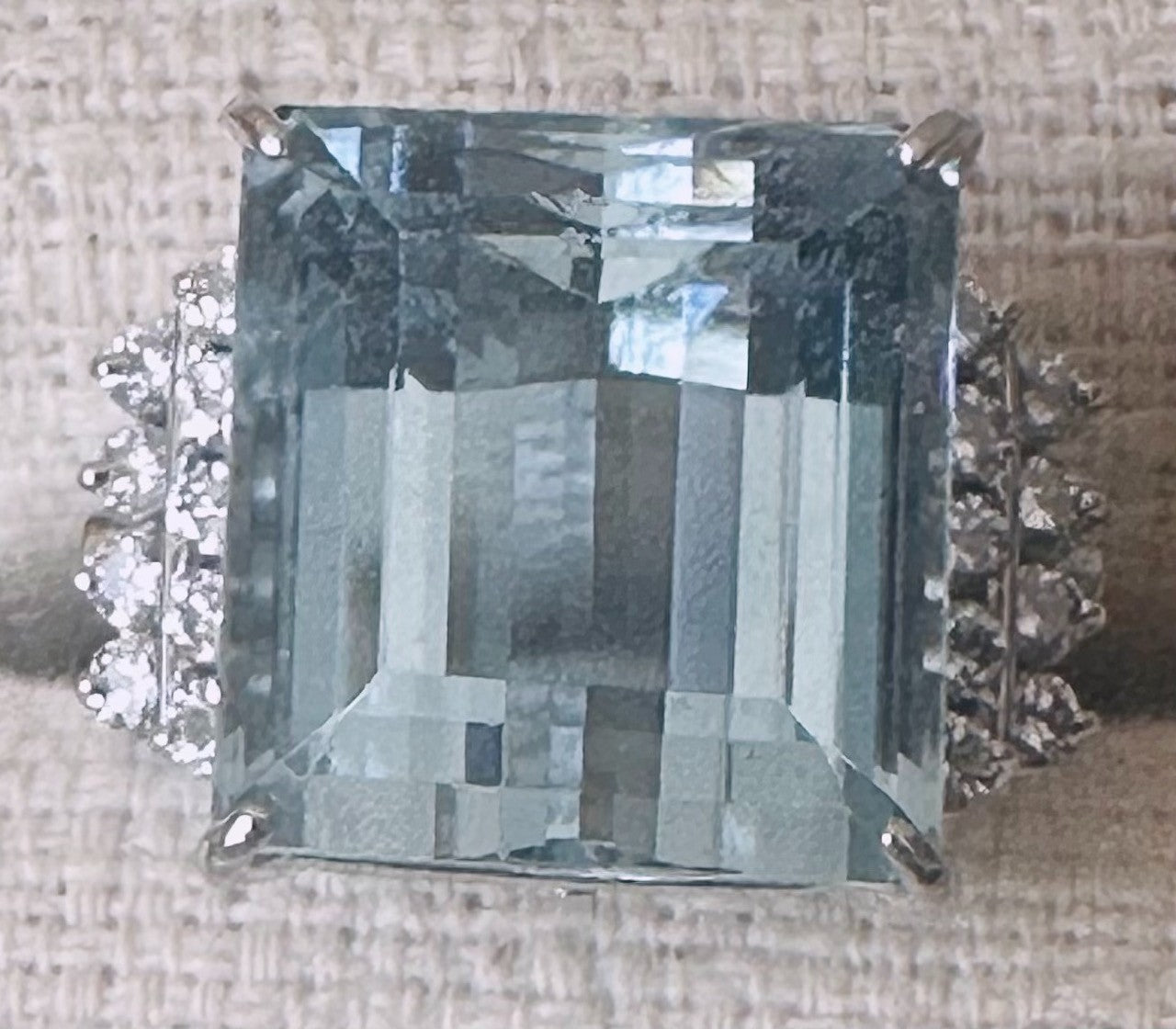 Beautiful Brazil 10.85 Aquamarine & Diamond Platinum Ring