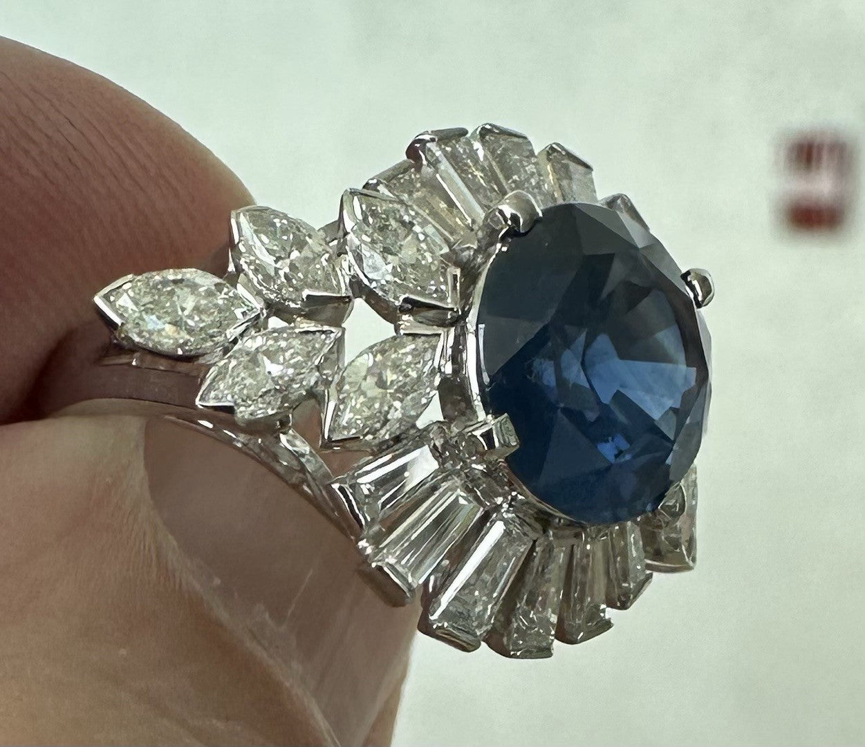 Exquisite 3.31ct Sri Lanka Blue Sapphire & Diamond Platinum Ring